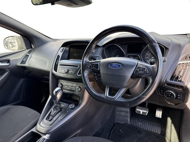 FORD Focus Photo 6