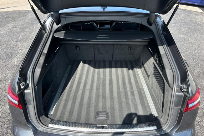 AUDI A6 Avant Photo 12