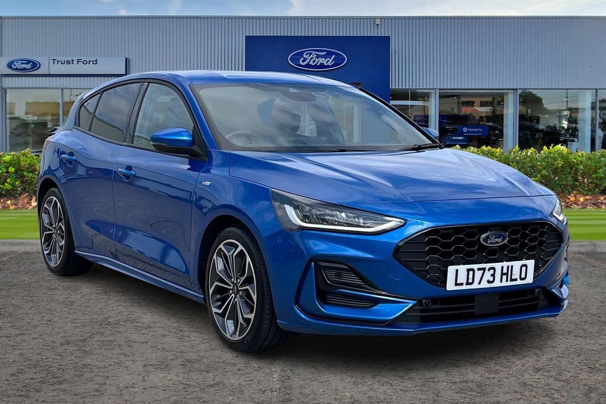 Ford Focus listing photo