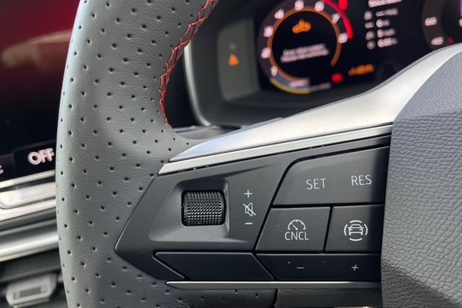 SEAT Leon Photo 16