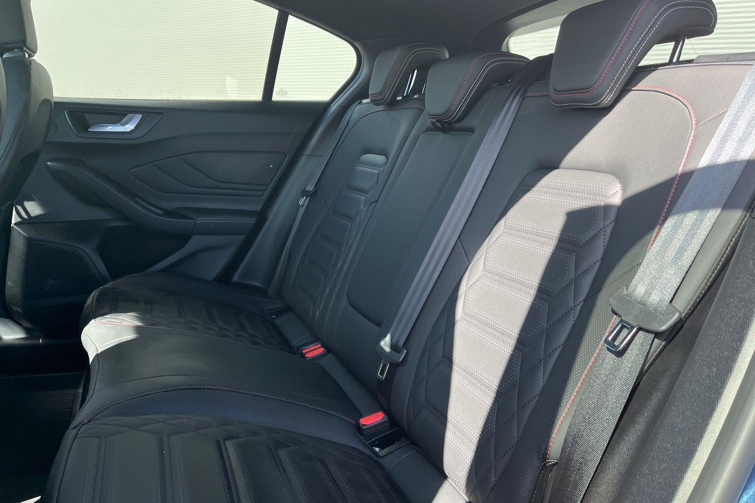 Ford FOCUS Photo 19