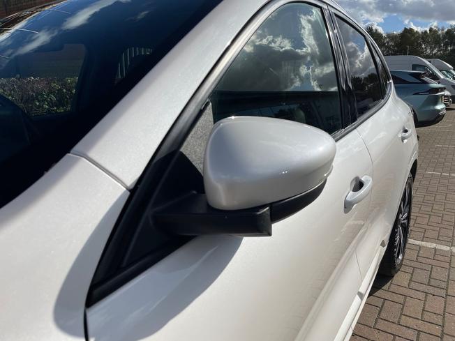 FORD Kuga Photo 22
