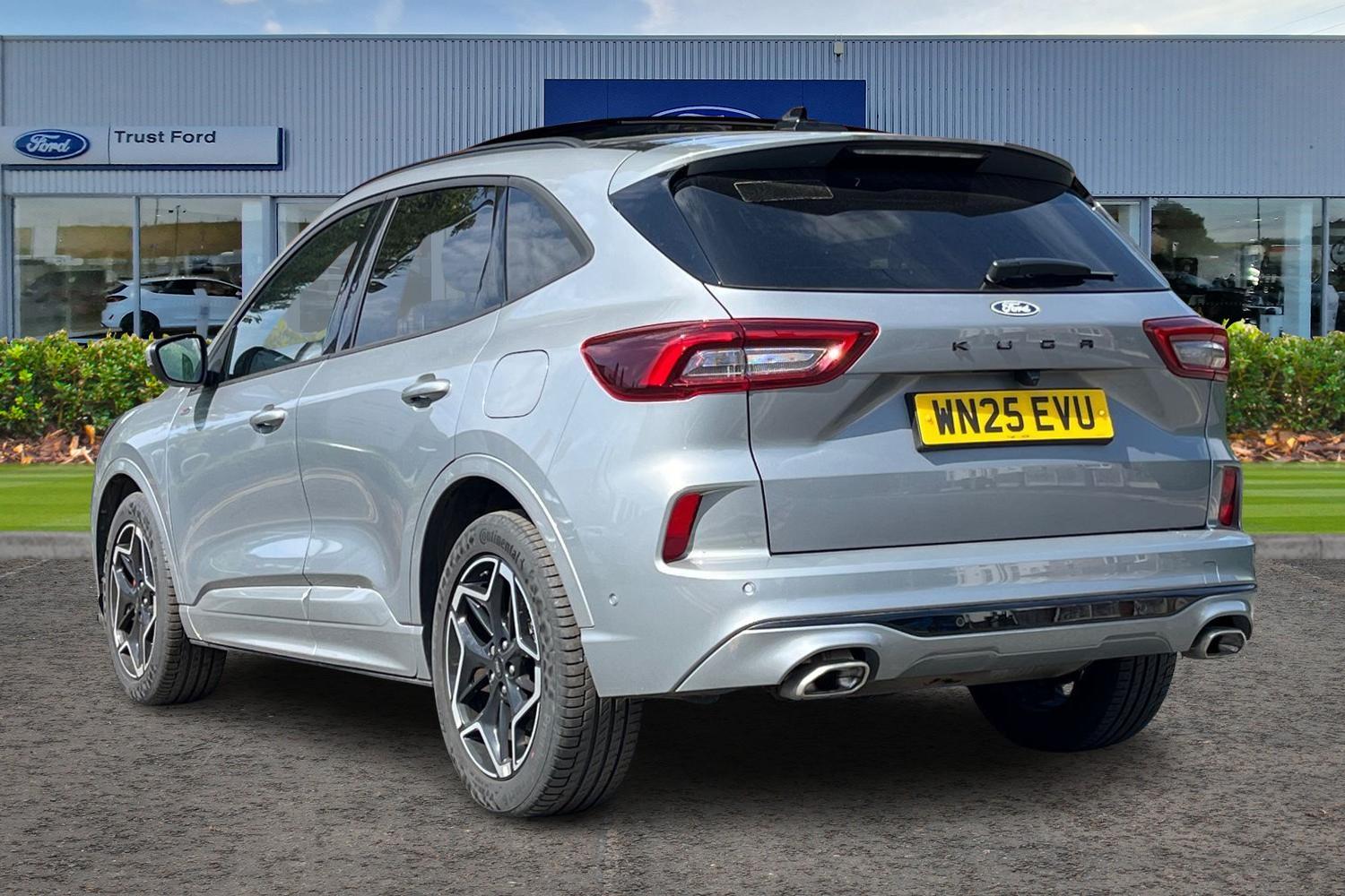 Ford KUGA Photo 1