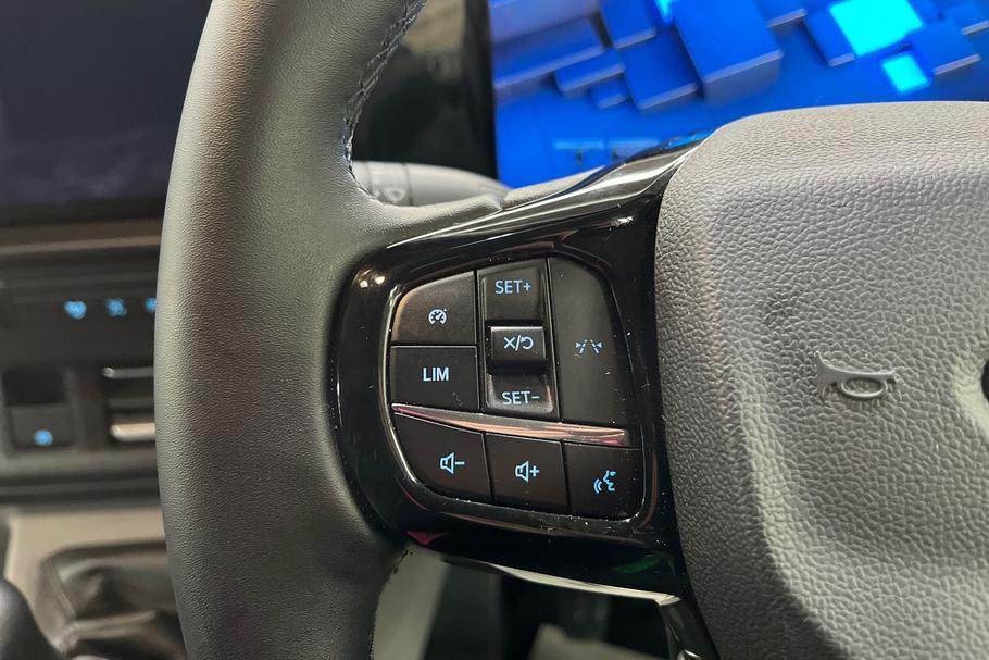 Used Ford TRANSIT CUSTOM WO25ULR 29