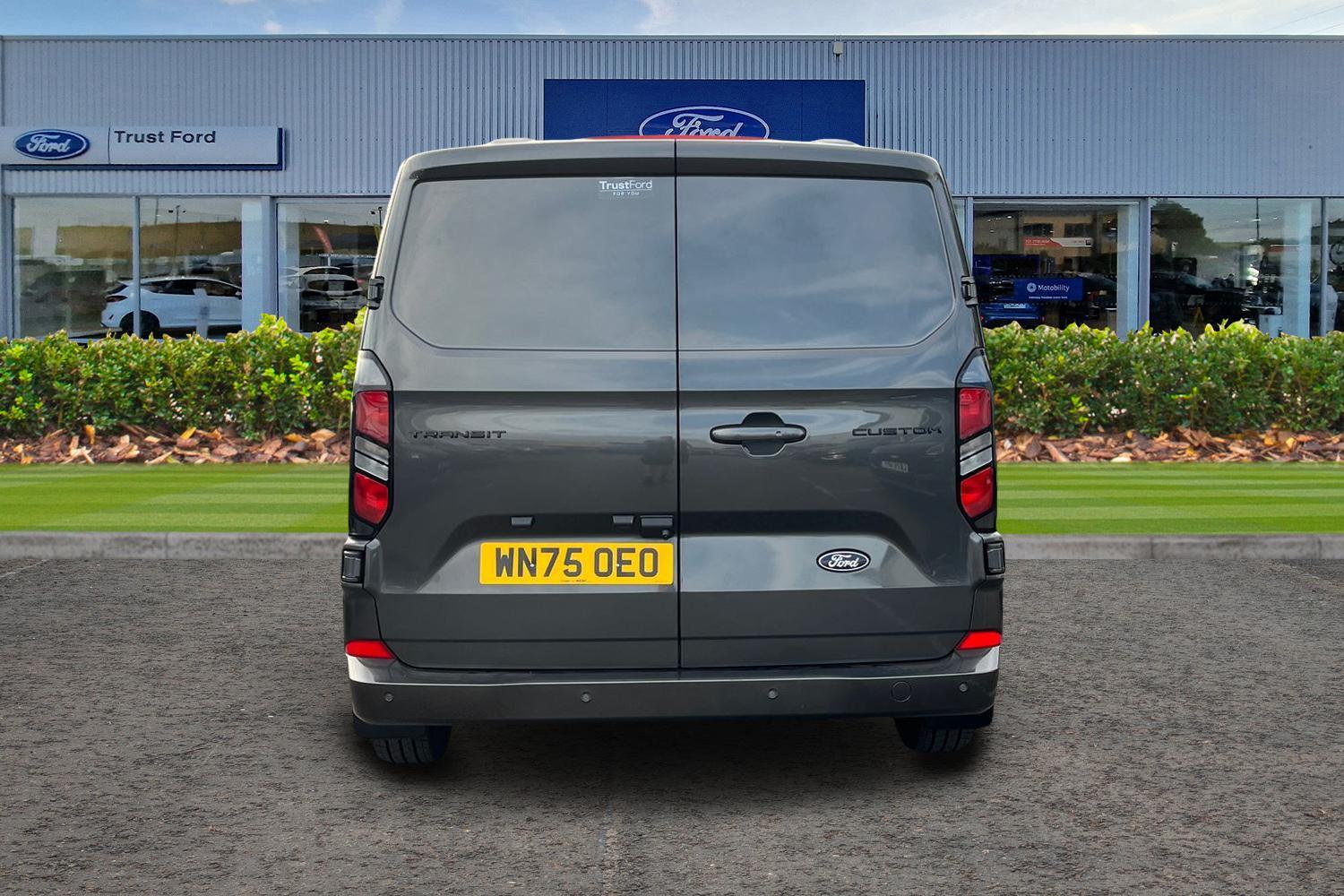 Ford TRANSIT CUSTOM Photo 12
