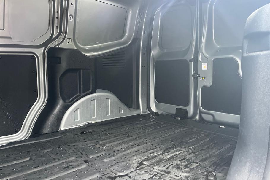 Used FORD TRANSIT COURIER OX73EXJ 4