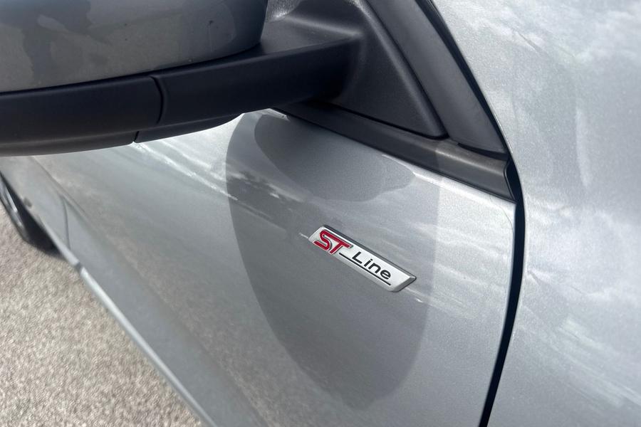 Ford KUGA Photo autoimg-f8cd59a5b3be9fff1f1d69f3ab48197212c7962b.jpg