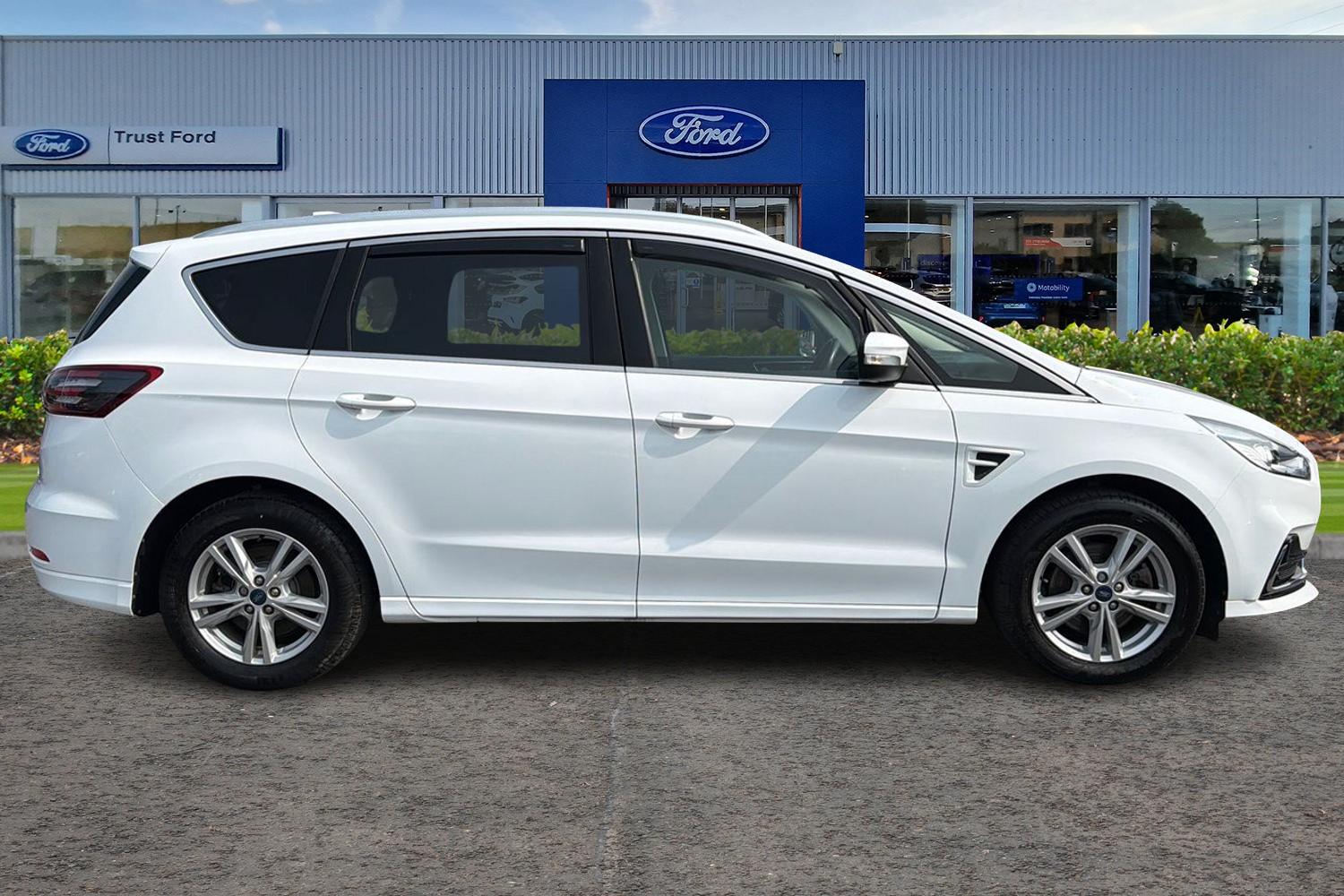 Ford S-MAX Photo 2