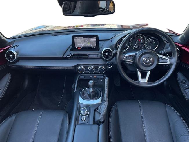 MAZDA MX-5 Photo 10