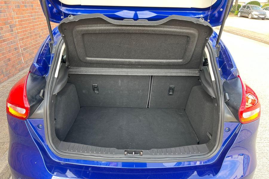 Ford Focus Photo autoimg-f8d2a0af55d1f70366e928415281fddf2febab3c.jpg