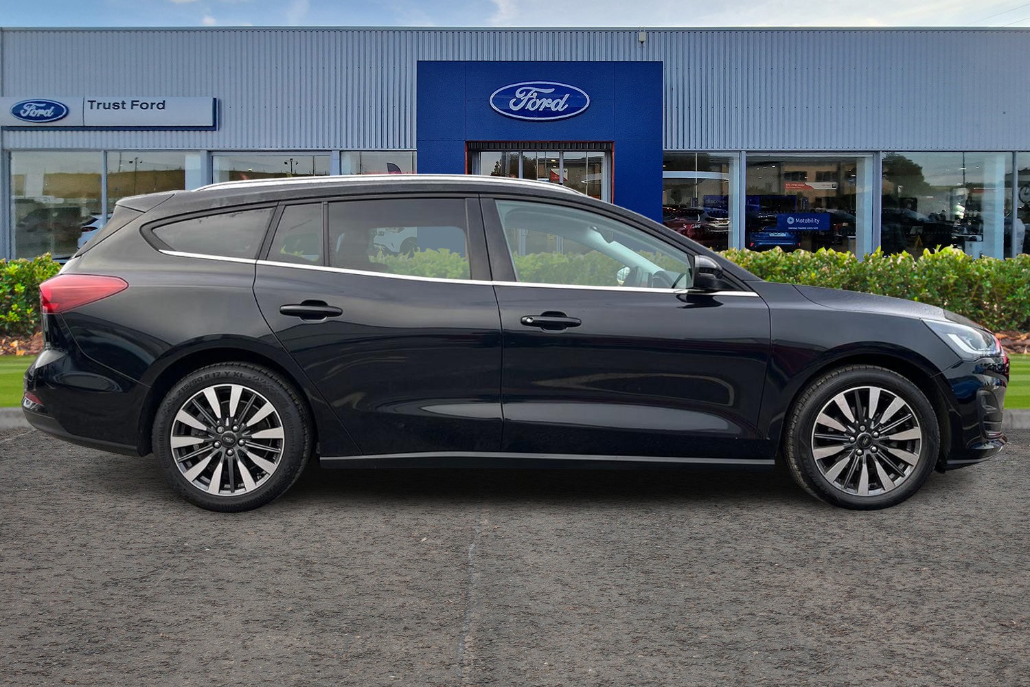 Ford FOCUS Photo 2