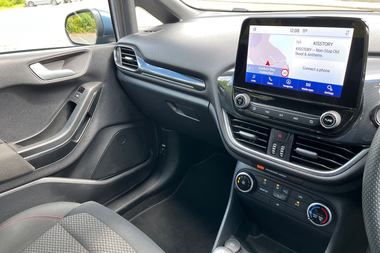 Ford FIESTA Photo 22