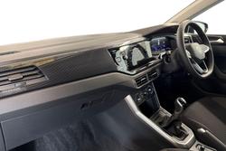 VOLKSWAGEN Polo Photo 2