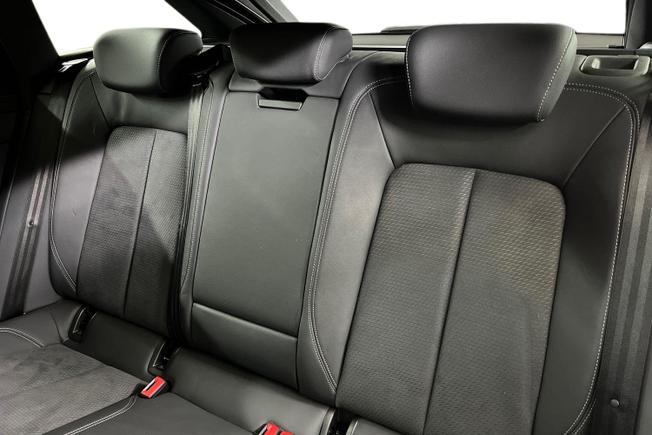 AUDI A6 Avant Photo 9