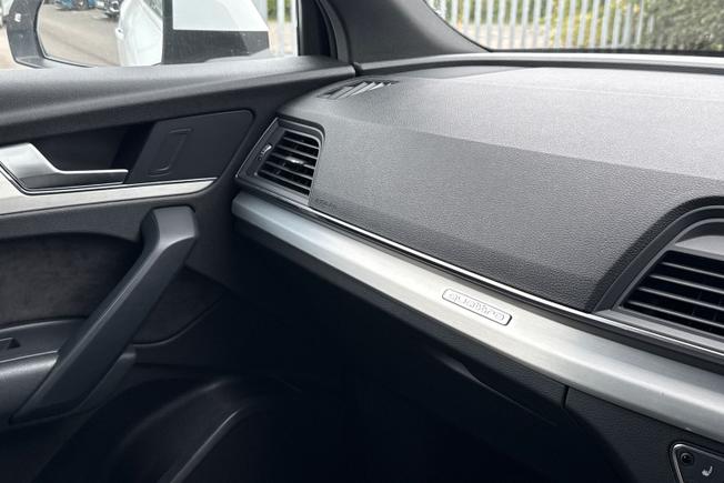 AUDI Q5 Photo 35