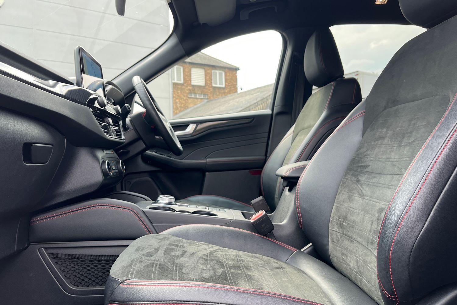 Ford KUGA Photo 18