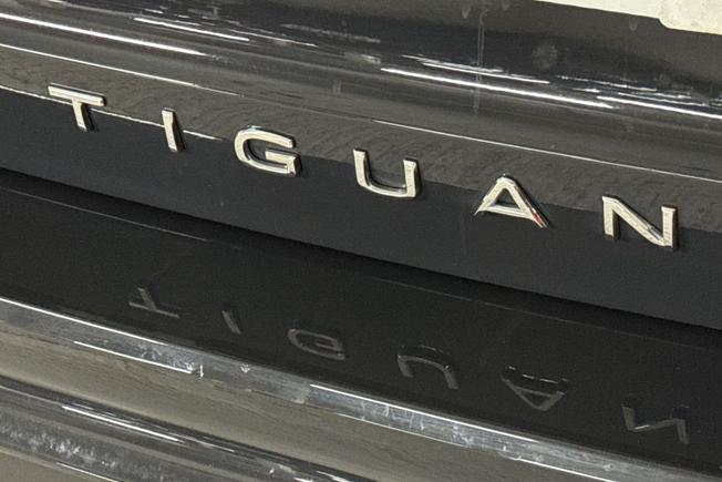 VOLKSWAGEN Tiguan Photo 35