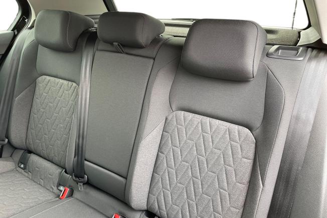 VOLKSWAGEN Golf Photo 9