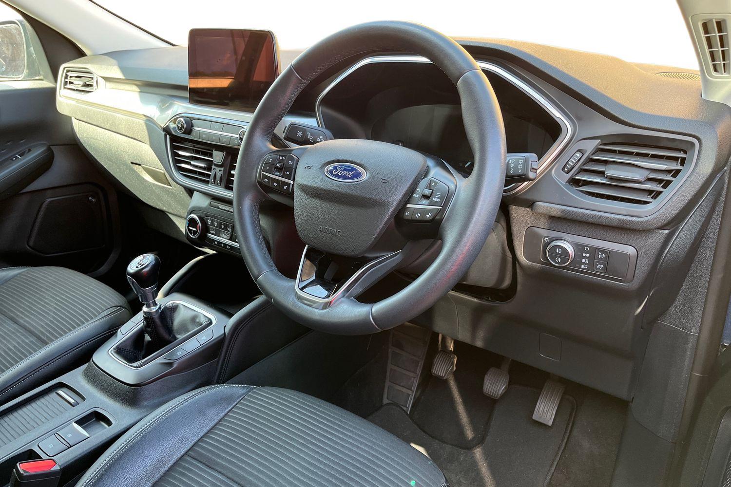 Ford KUGA Photo 8