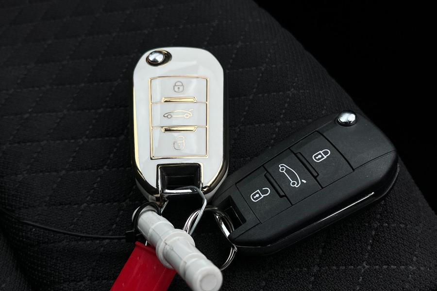 Vauxhall GRANDLAND X Photo autoimg-f8e44bb28f0131c22aa9da34d63fa206359b8141.jpg