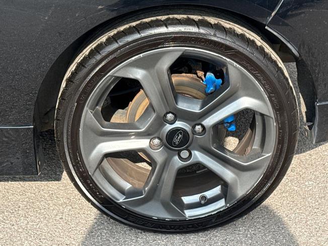 FORD Fiesta Photo 27