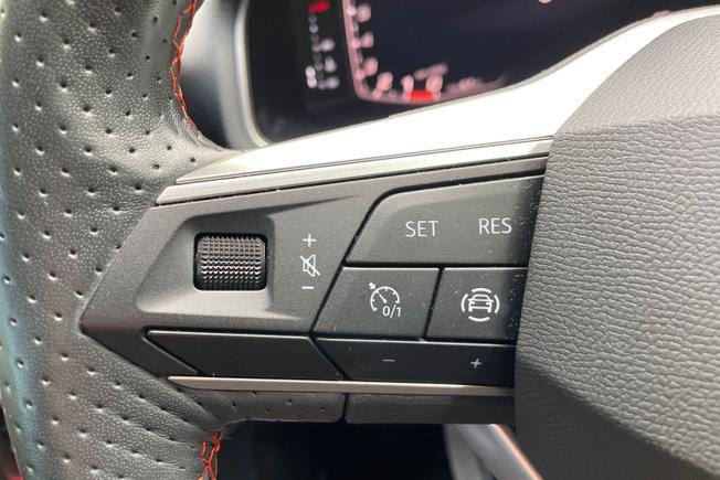 SEAT Arona Photo 16