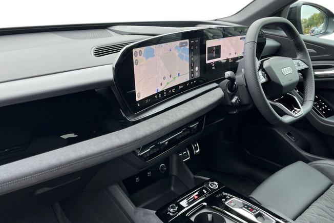 Audi  Q6 SUV Photo 2