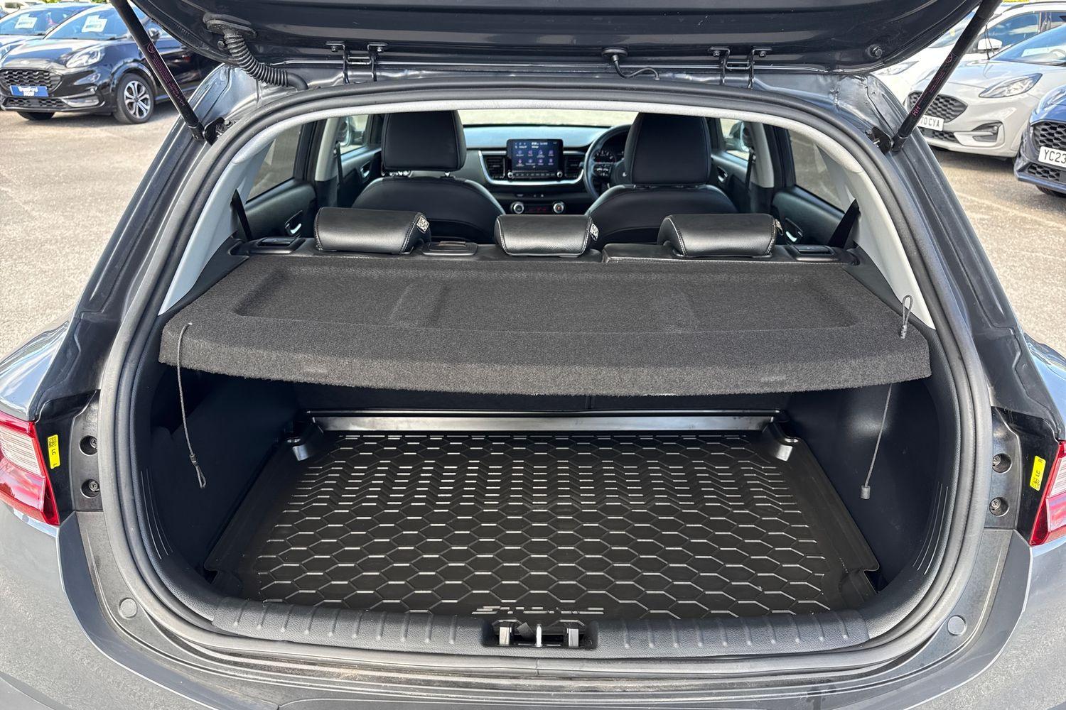Kia STONIC Photo 20