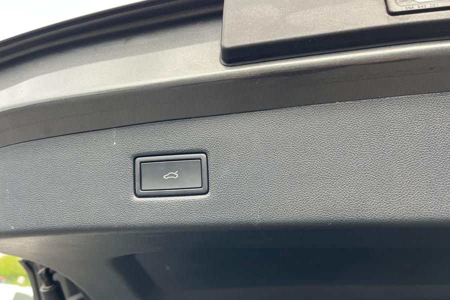 Ford Explorer Photo autoimg-f8f23fef9331c978c3ce4ccdfa3437cddde5e6ac.jpg