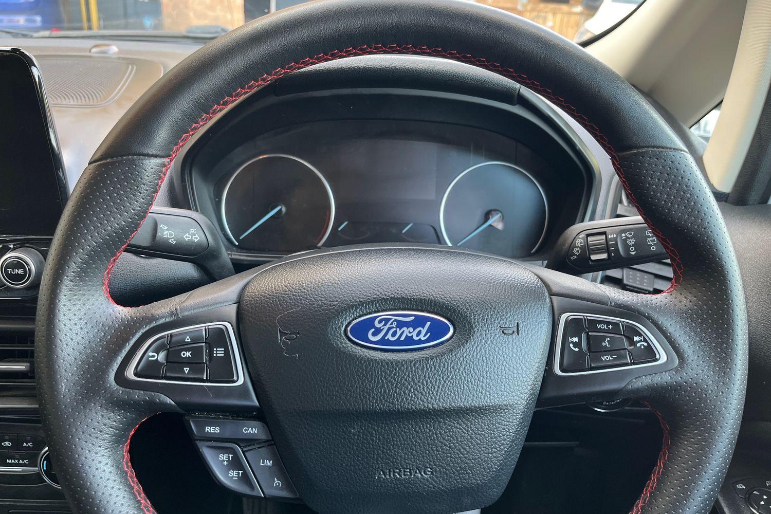 Ford ECOSPORT Photo 11