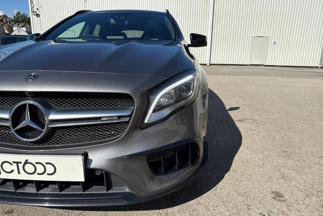 MERCEDES-BENZ Gla Photo 29