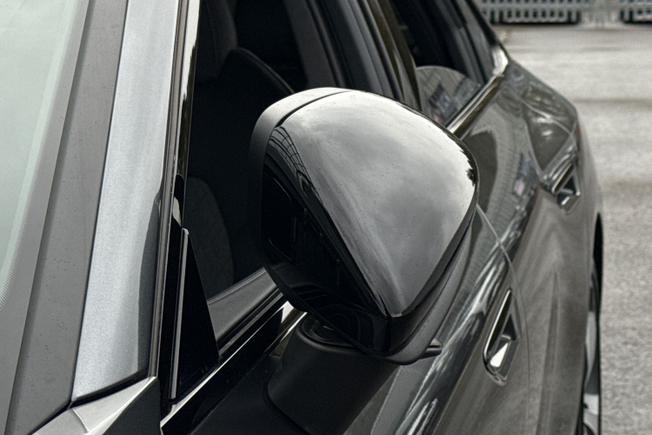 AUDI A6 Saloon Photo 38
