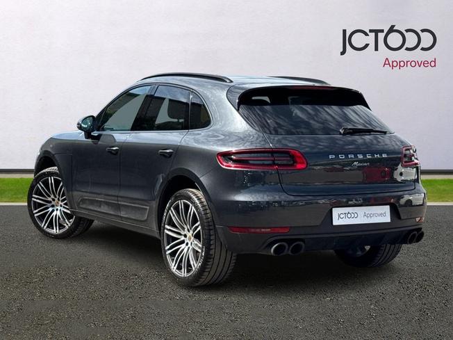 PORSCHE Macan Photo 3
