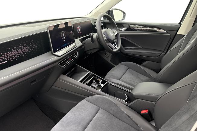 VOLKSWAGEN Tiguan Photo 2