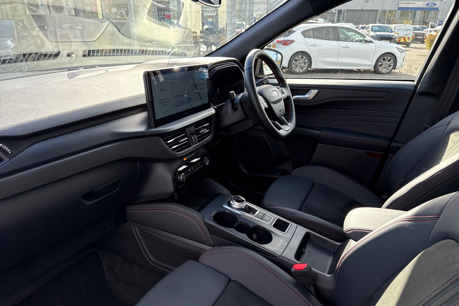 Ford KUGA Photo 17