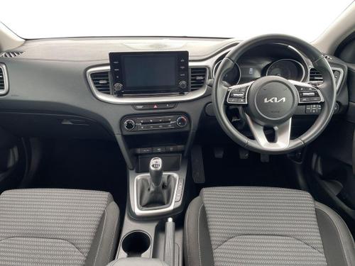 Kia XCEED Photo autoimg-f904cad5f9d9c9bb5aad1d905df080c9b8ac2c13.jpg
