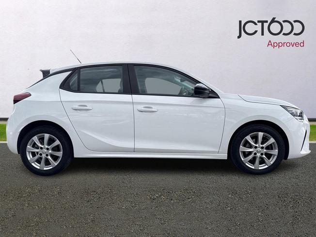 VAUXHALL Corsa Photo 4