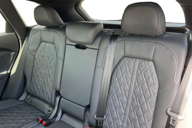 AUDI Sq5 Photo 9