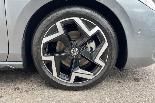 Volkswagen Passat Photo autoimg-f9151ab2ed9498ffa0ba1b0b9c54317e3a3ecbd6.jpg