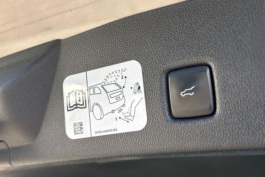 Ford KUGA Photo autoimg-f91526b78760f42b7d988e485365830615063b86.jpg