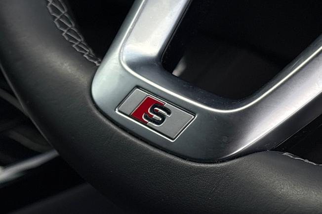 AUDI Q5 Photo 25