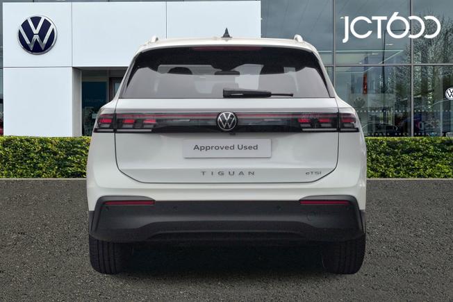 VOLKSWAGEN Tiguan Photo 7