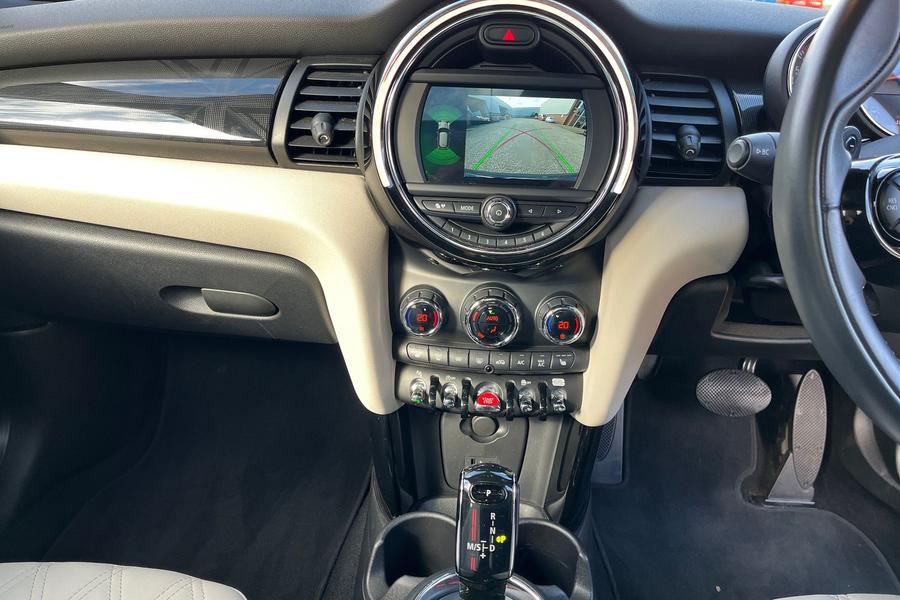 MINI HATCHBACK Photo autoimg-f91941743006ce7af5944140079dc1cd1ca31ea1.jpg