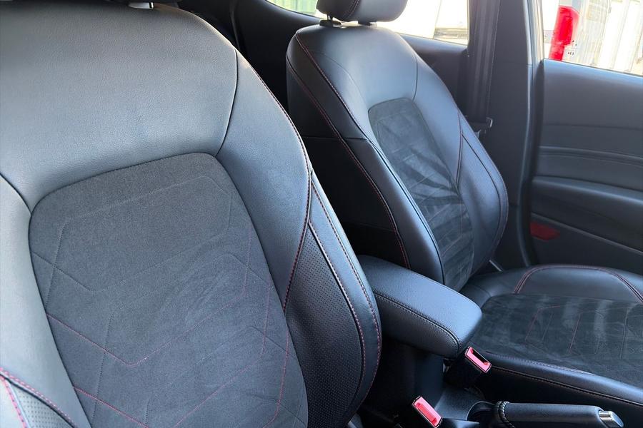 Ford Fiesta Photo autoimg-f91e90295432681ead80f9b24db56ab1882308f8.jpg