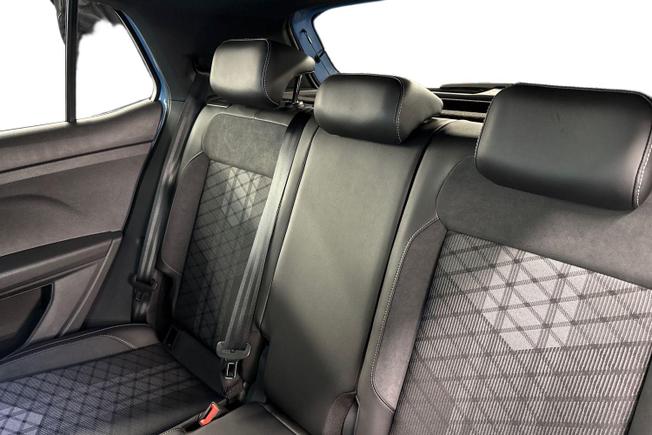 VOLKSWAGEN T-Cross Photo 9