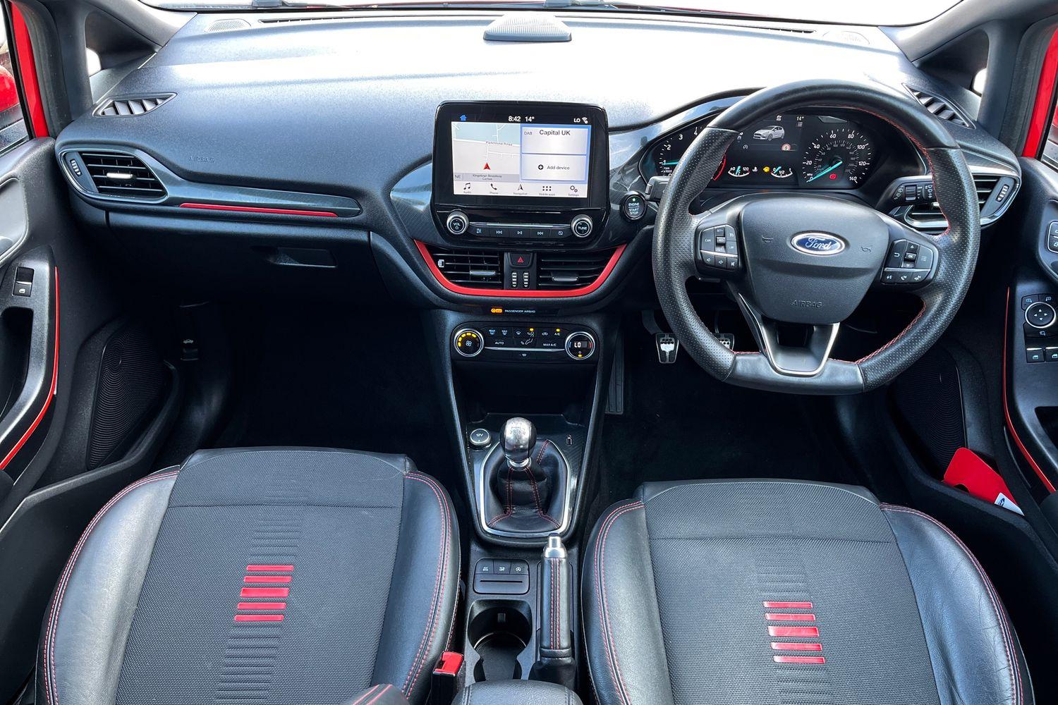 Ford FIESTA Photo 9