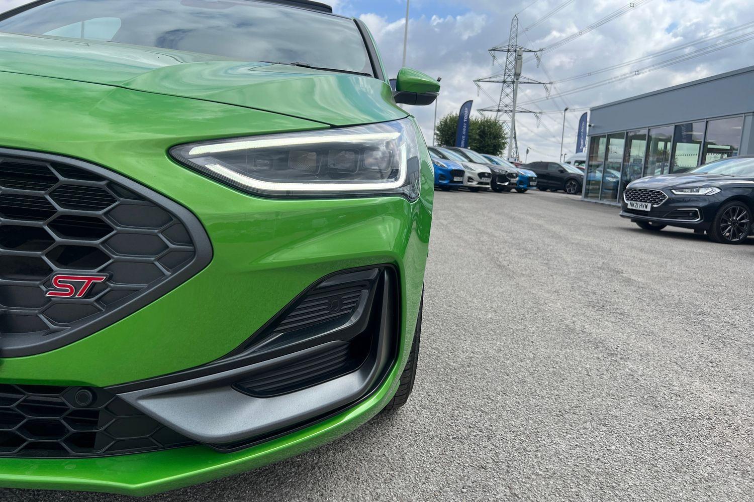 Ford FOCUS Photo 22