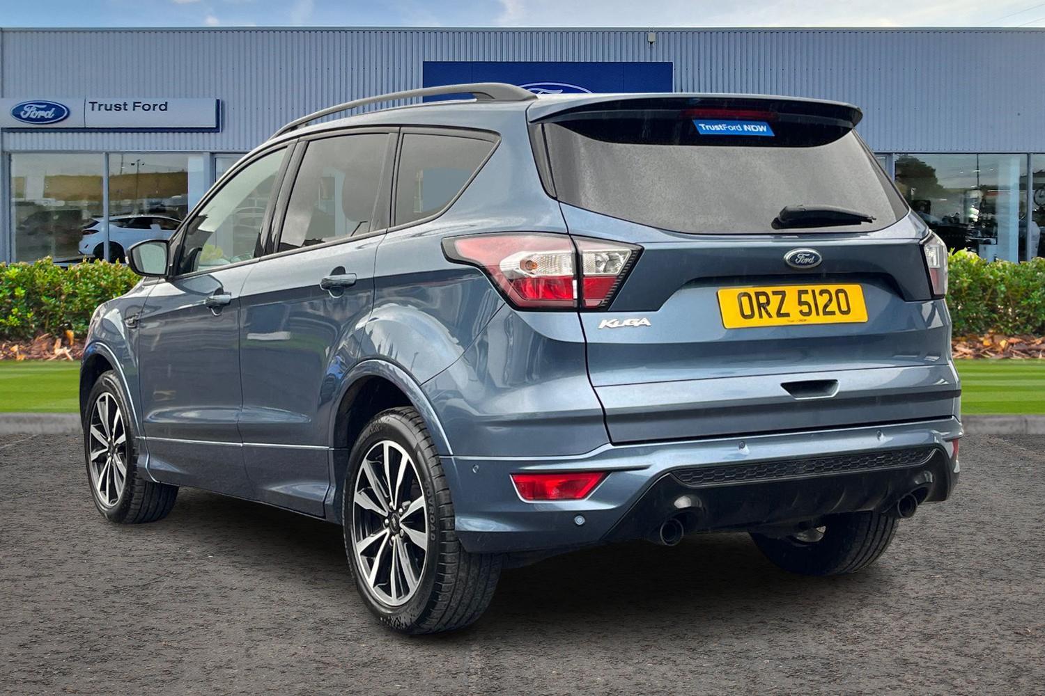 Ford KUGA Photo 1