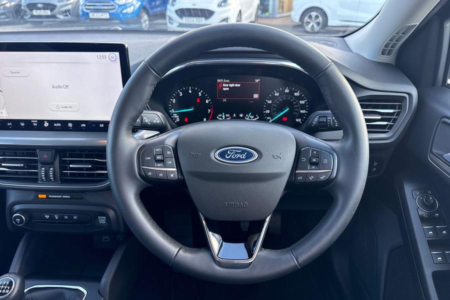 Ford FOCUS Photo autoimg-f9284e509e0c0c5ddbc59ebf662f12206a34c3cc.jpg