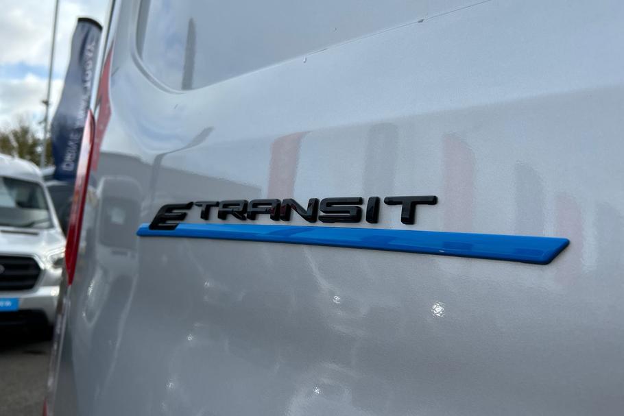 Used Ford E-TRANSIT 21